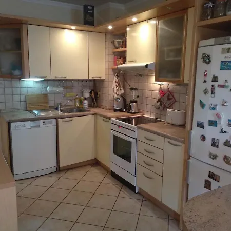 Apartment Тристаен Апартамент Център Бургас Burgas